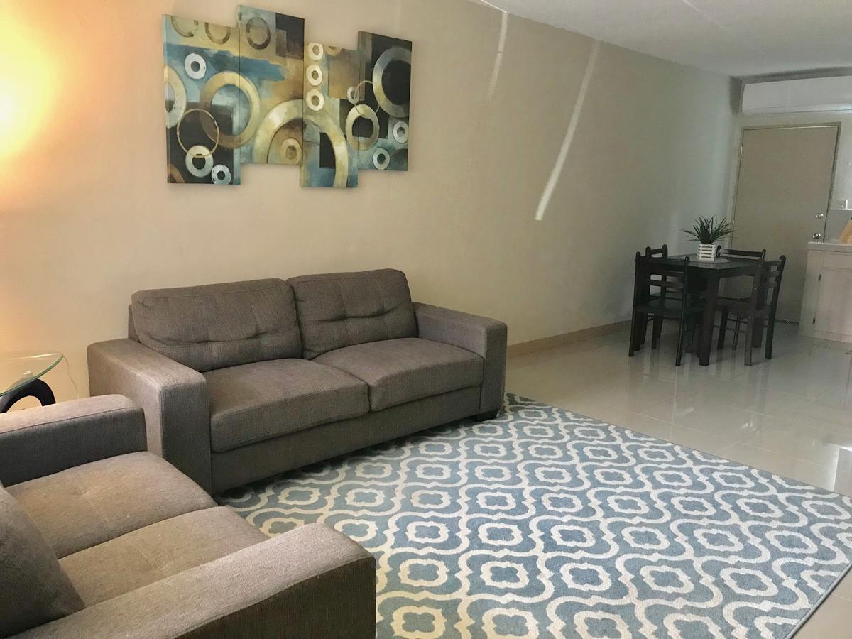 1 Bedroom / 1 Bath . Private Apt. Free Wifi, Interent & Parking Sinajana Ngoại thất bức ảnh