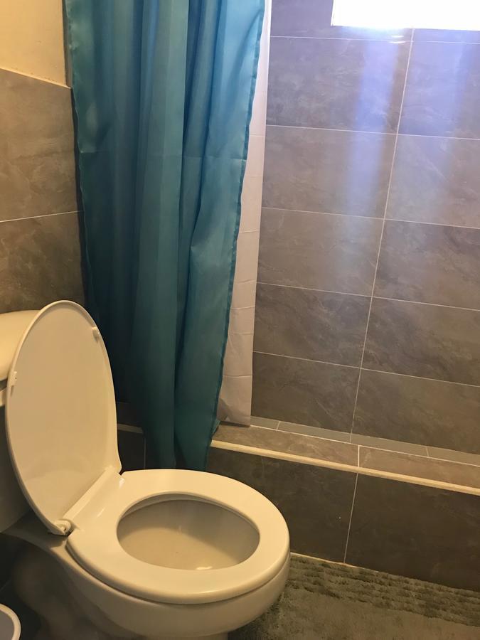 1 Bedroom / 1 Bath . Private Apt. Free Wifi, Interent & Parking Sinajana Ngoại thất bức ảnh